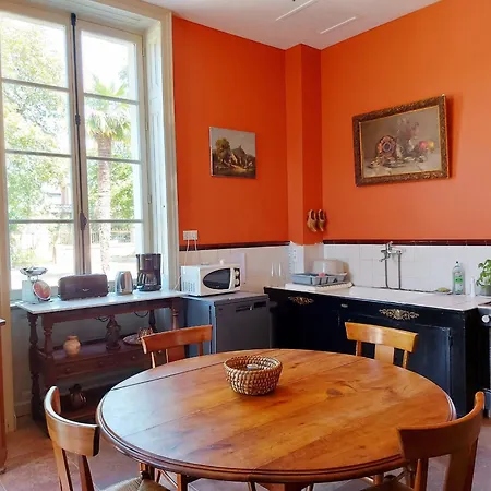 Ahuillé, 6 Pièces, 11 Personnes - Fr-1-600-205 Сasa de vacaciones *