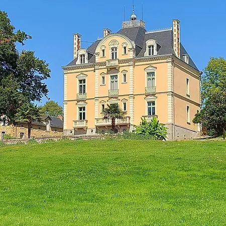 Ahuillé, 6 Pièces, 11 Personnes - Fr-1-600-205 Сasa de vacaciones *